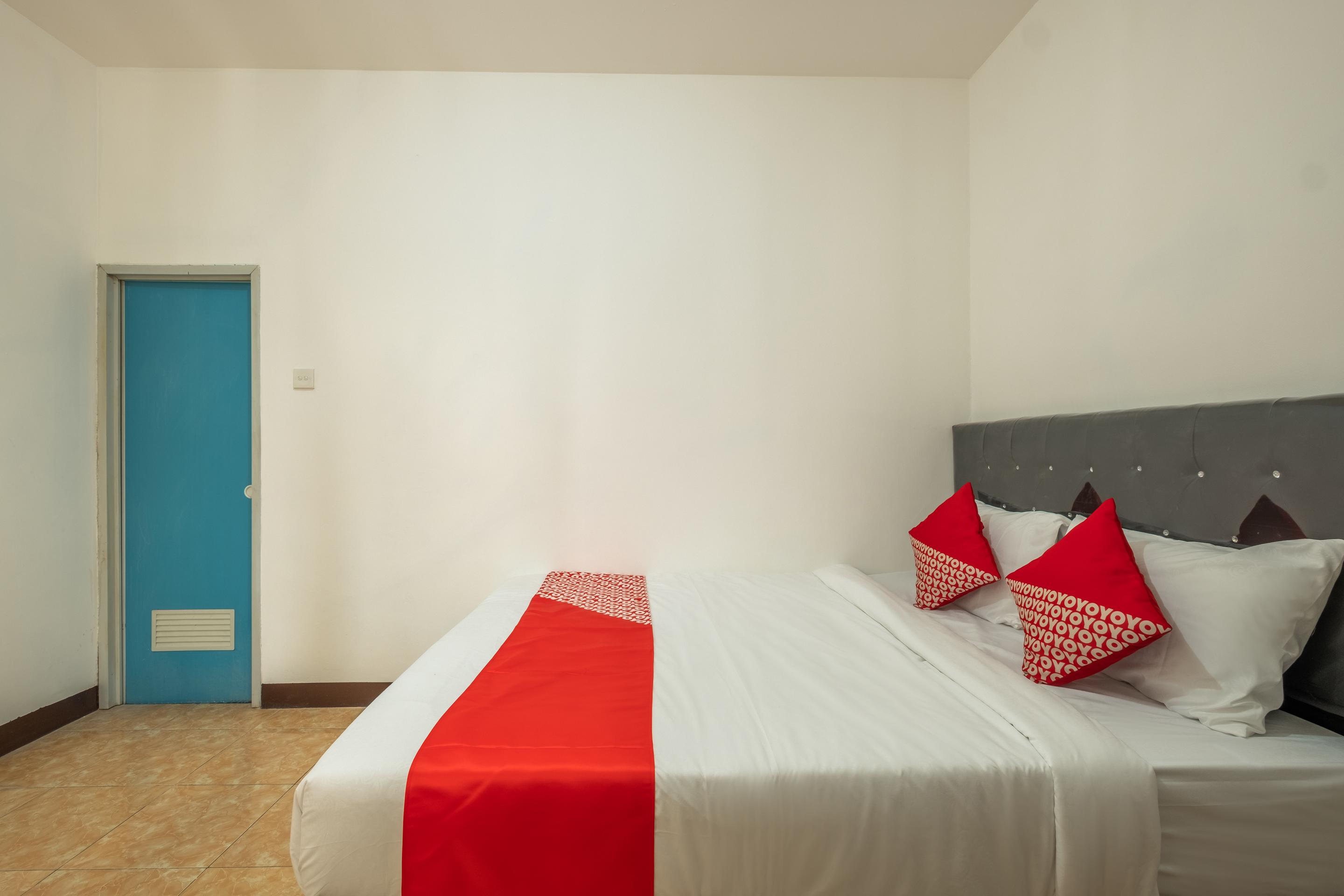 Oyo 1460 Anyelir Residence Cirebon Kültér fotó
